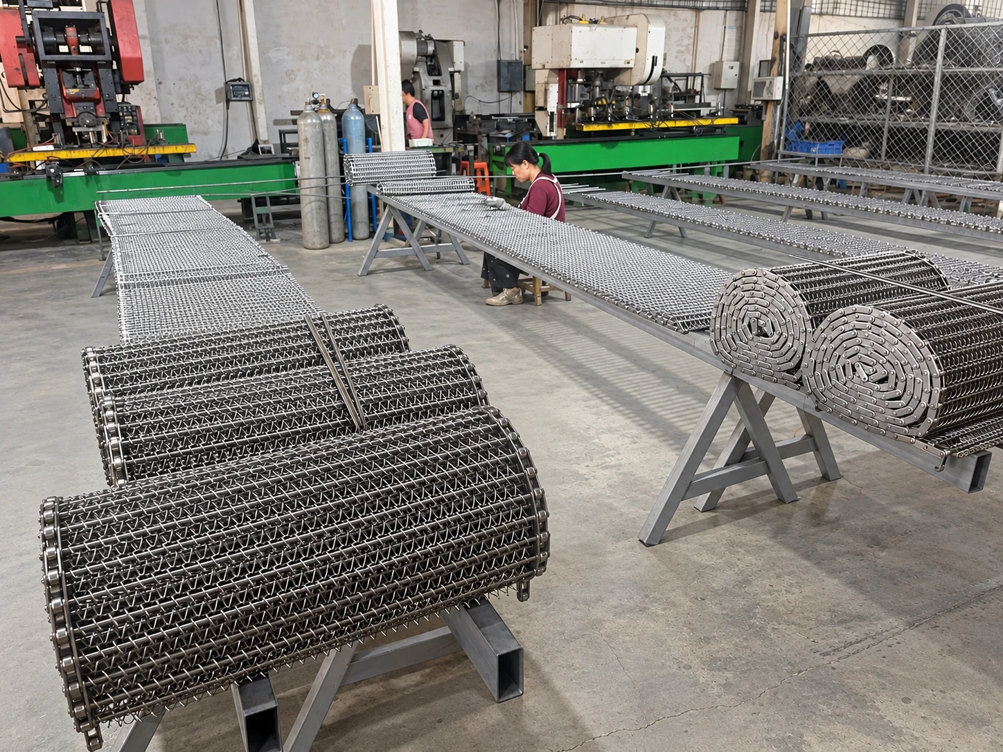 Qinglin Metal workshop and belt production in Ningjin, Shandong