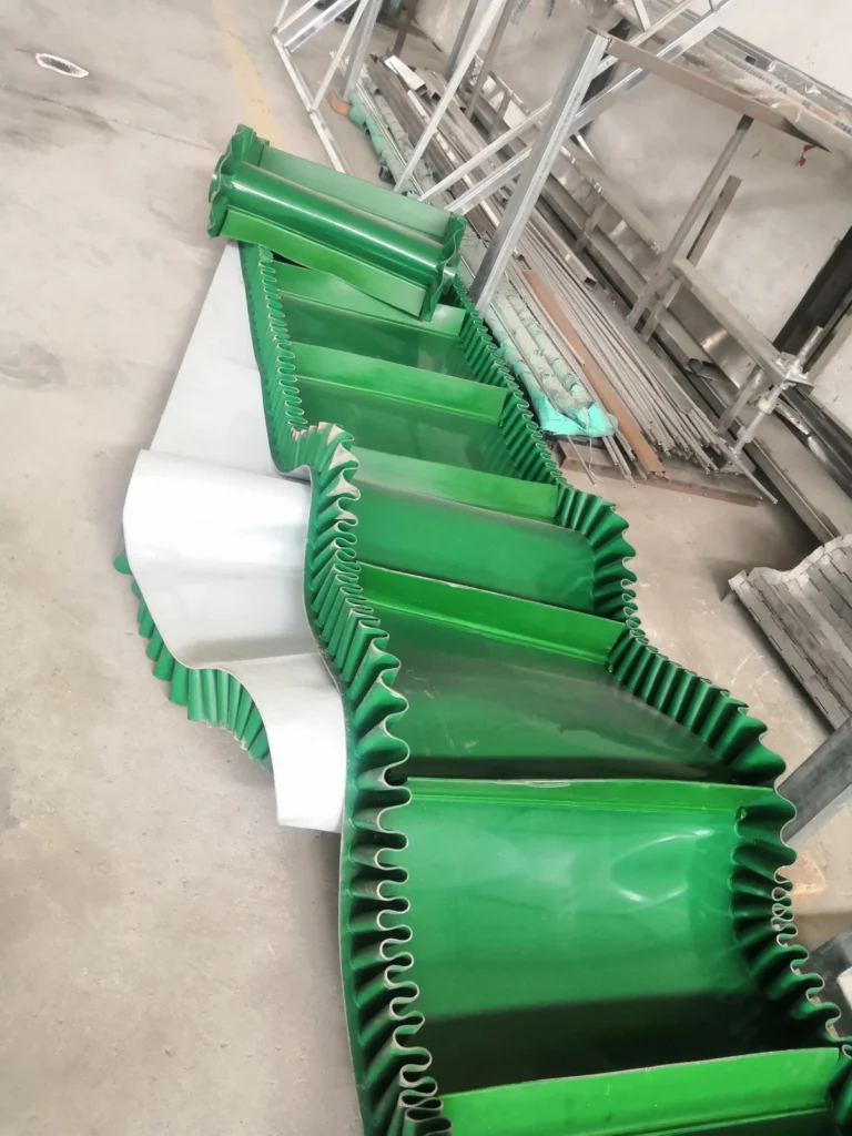Cleated Conveyor Belt